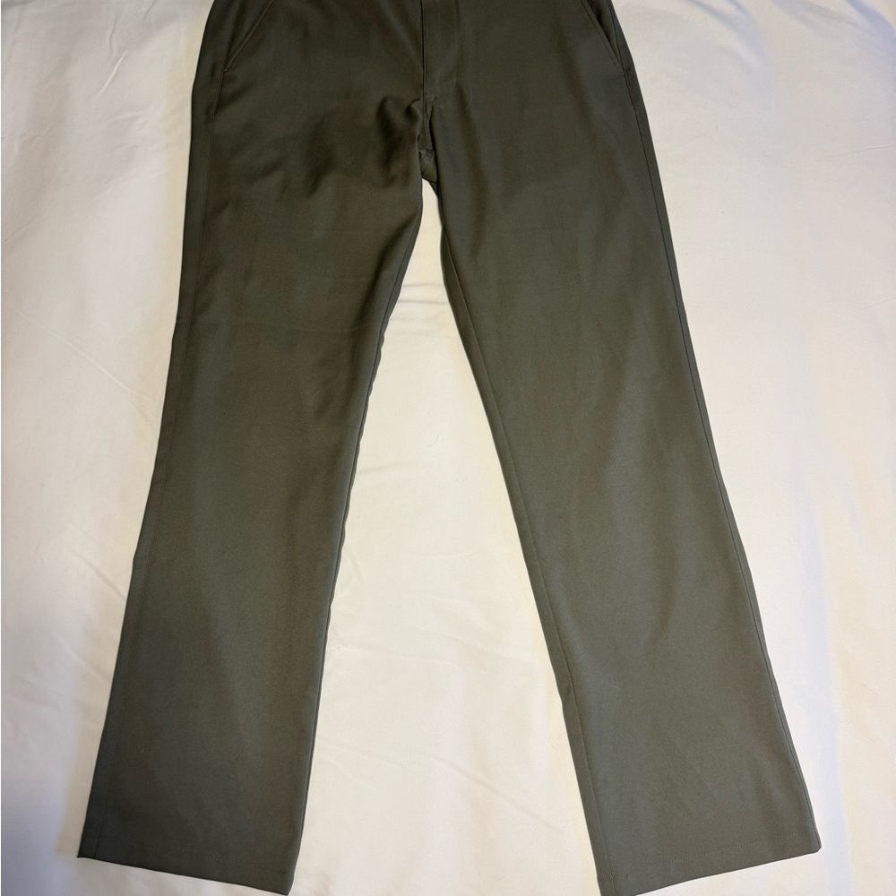 Mizzen+Main Classic Khaki Chinos